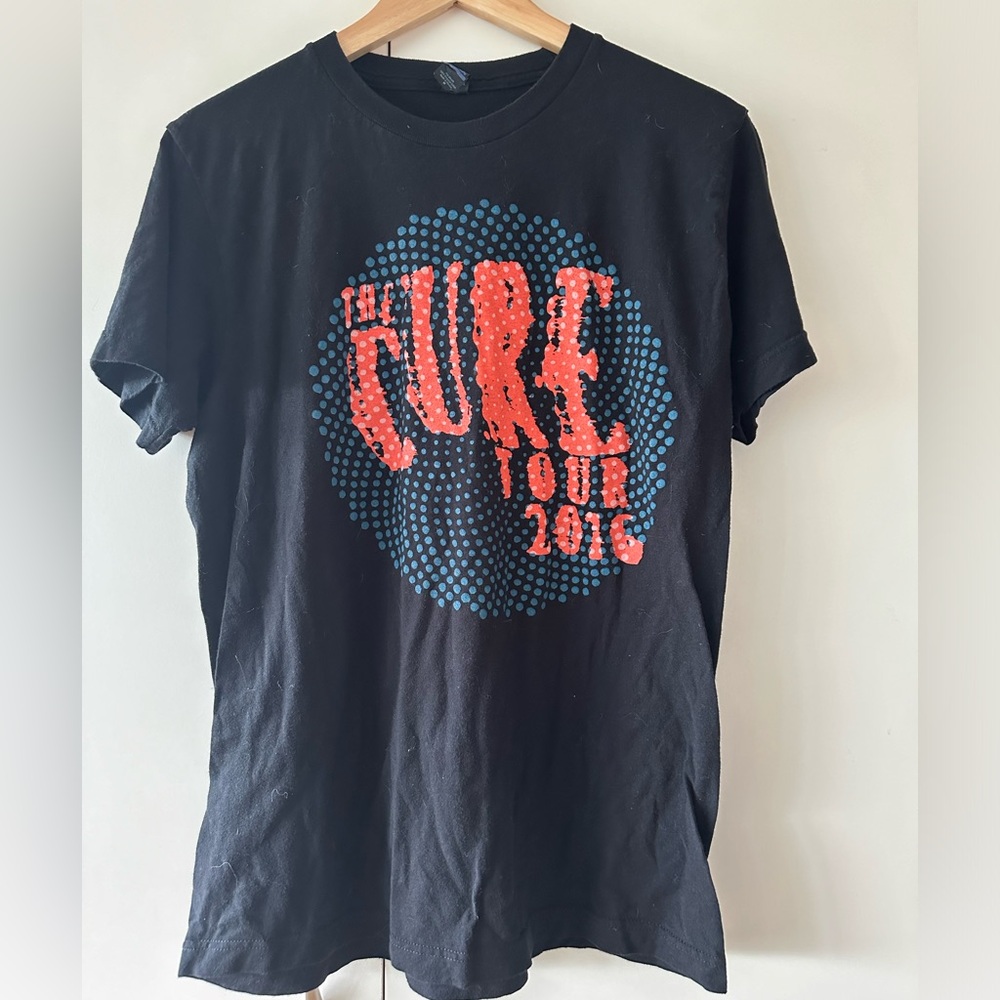 The Cure 2016 tour concert t shirt. Adult size M/women’s  size Large